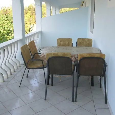 Stueckler Apartmán Vir
